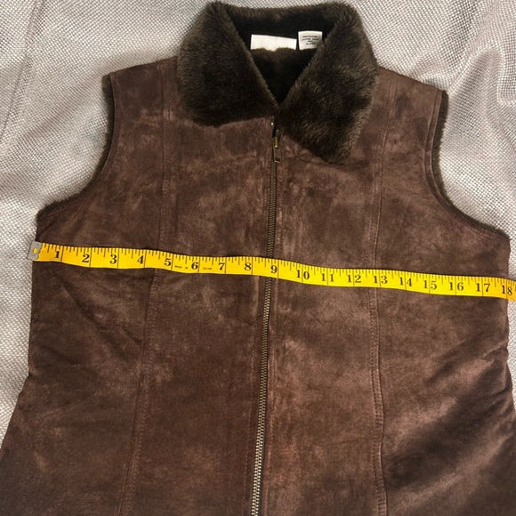 Madison Studio Dark Brown Vest with Black Collar - Picture 8 of 11